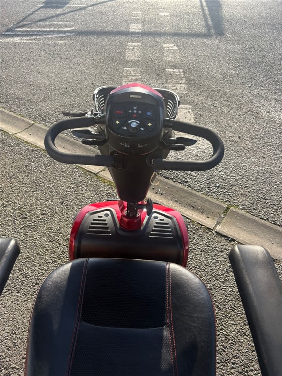 Product image of Pre-Owned Kymco Komfy 4  - kymco komfy 4 top image